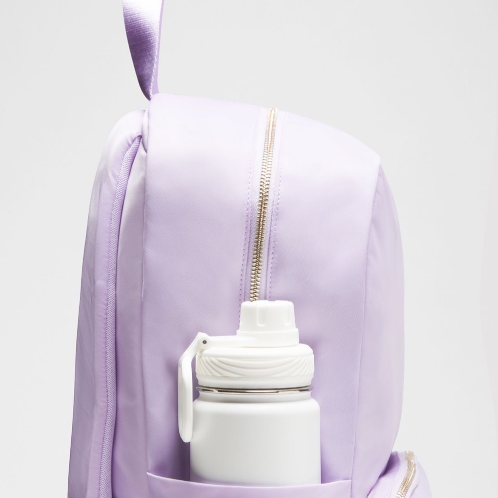 Lululemon Athletica Everywhere Backpack 22L | Lavender Frost/Gold | NWT - Picture 4 of 9